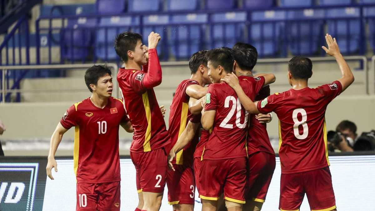 Đội tuyển Việt Nam và Trung Quốc bị đánh giá thấp sau 2 trận thua