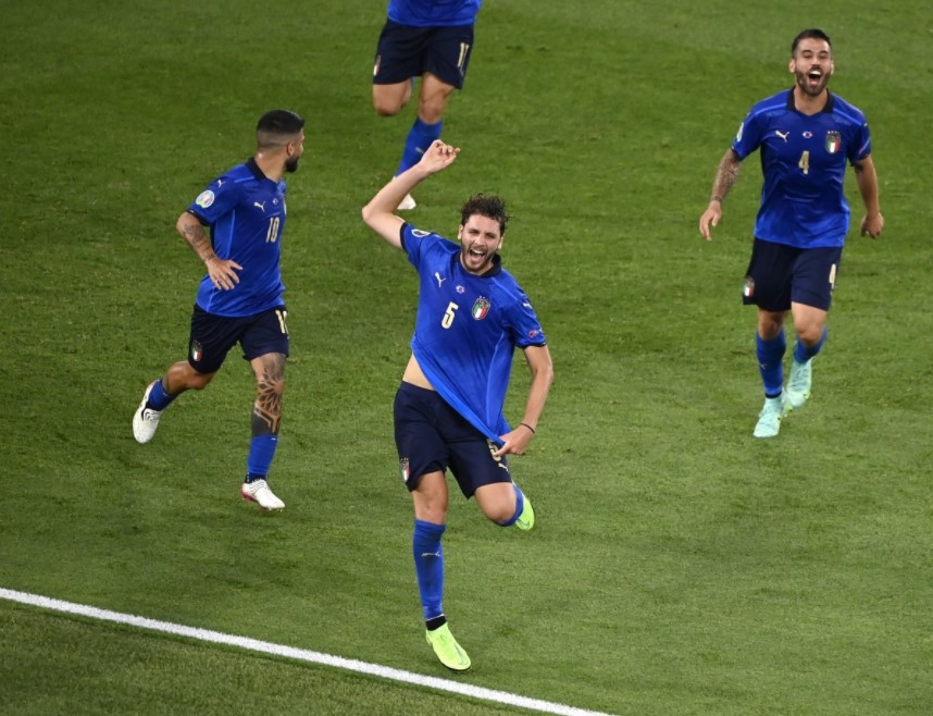 Đội tuyển Italia chính thức phá kỷ lục chuỗi bất bại thế giới