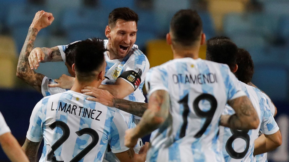 Lionel Messi gửi lời cảm ơn đến Di Maria sau vô địch Copa America 2021
